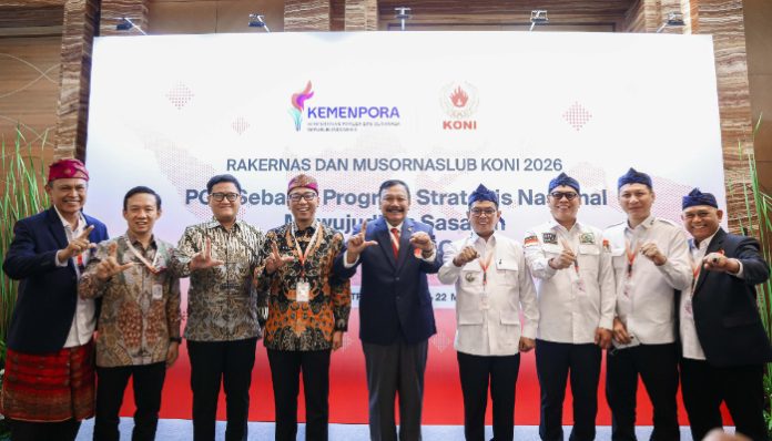 Gubernur Banten Andra Soni bersama jajaran KONI usai penetapan Banten dan Lampung sebagai tuan rumah PON XXIII 2032