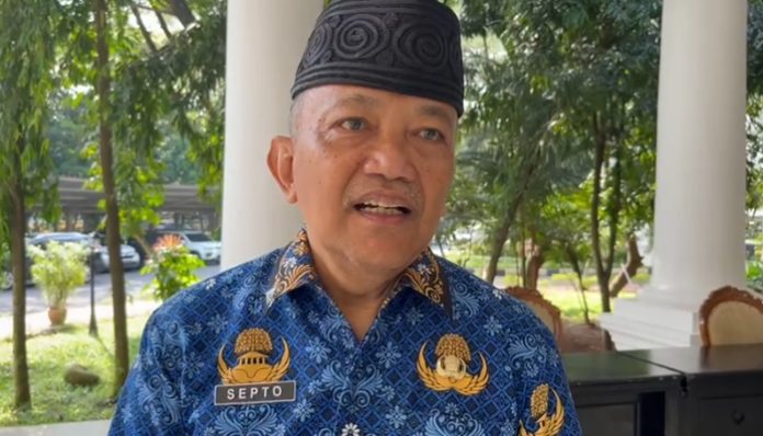 Kepala Dinas Ketenagakerjaan dan Transmigrasi (Disnakertrans) Provinsi Banten Septo Kalnadi