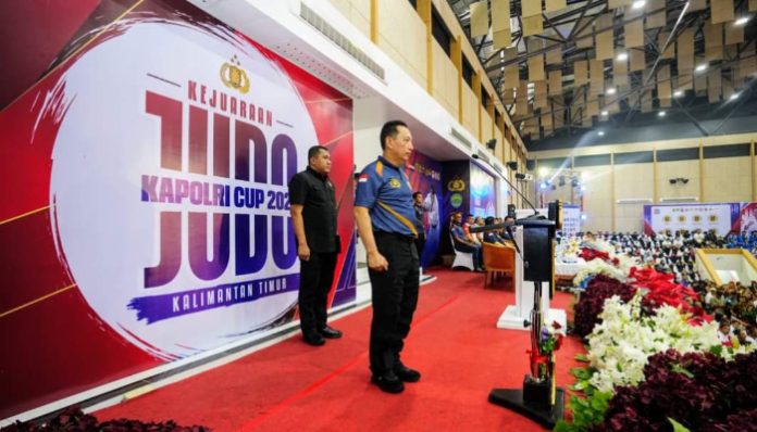 Listyo Sigit Prabowo resmi membuka Kejuaraan Judo Kapolri Cup 2026 di GOR Segiri, Samarinda, Senin, 18 Mei 2026. (Foto : Jurnal Samarinda)