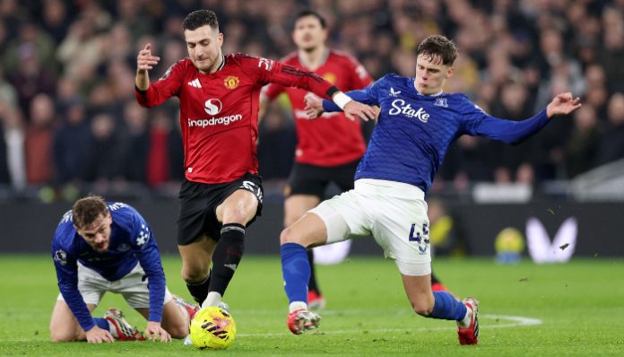 Manchester United menang 1-0 di kandang Everton