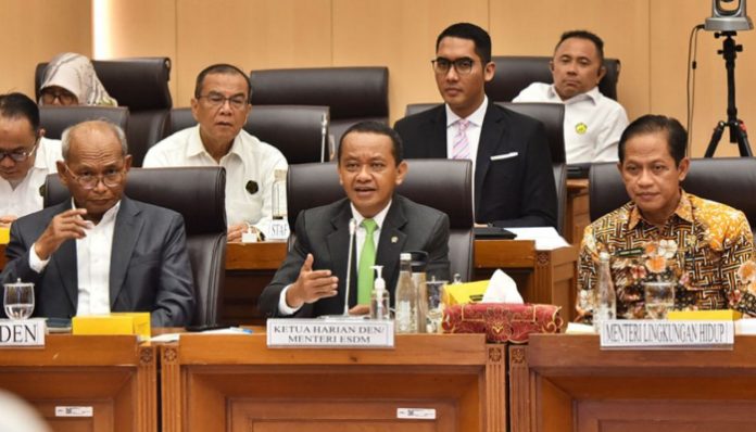 Menteri ESDM Bahlil Lahadalia menyampaikan strategi pemerintah memperkuat ketahanan energi nasional di tengah krisis energi global