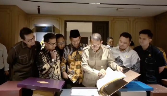 Menteri Kebudayaan Fadli Zon saat menerima audiensi Bapemperda DPRD Kota Serang terkait penguatan Raperda Pemajuan Kebudayaan di Jakarta