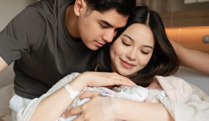 Nama Anak Pertama Al Ghazali dan Alyssa Daguise