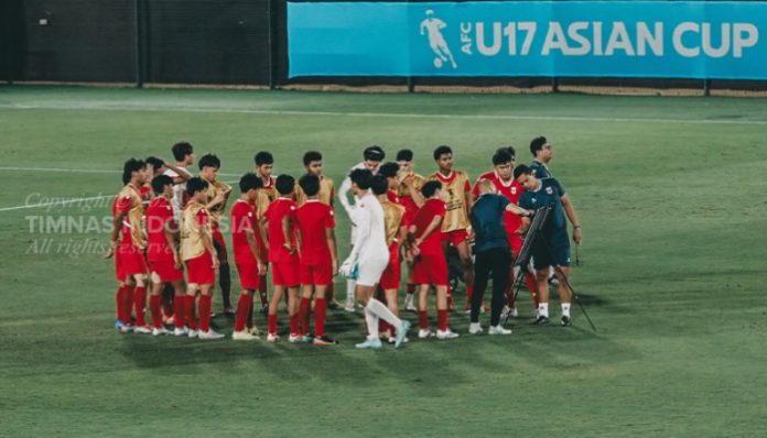 Pemain Timnas Indonesia U-17 menjalani persiapan jelang laga penting menghadapi Qatar