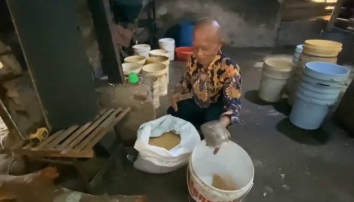 Perajin Tahu di Lebak