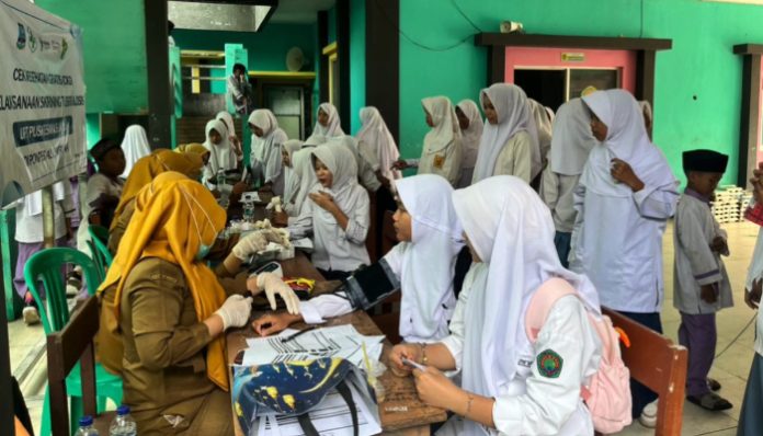 Puskesmas Jawilan Kembali Gelar CKG dan Skrining TBC di Kalangan Santri