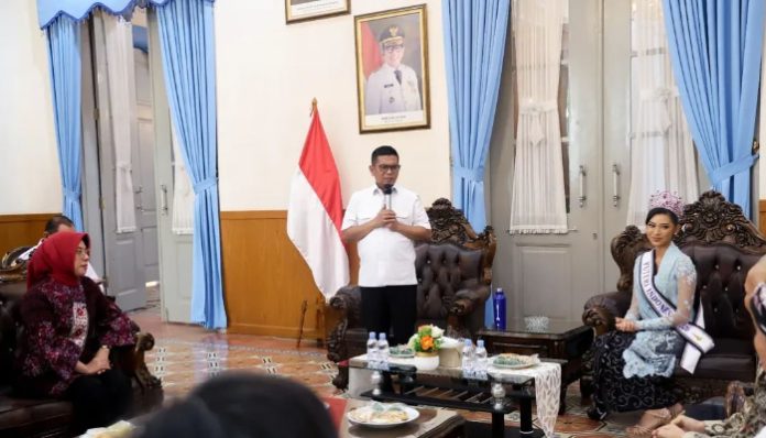 Puteri Indonesia 2026 Agnes Aditya Rahajeng bertemu Gubernur Banten Andra Soni di Gedung Negara