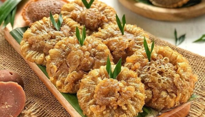 Resep Kue Cucur Gula Merah (Foto/Pinterest)
