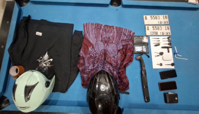 Sejumlah barang bukti yang berhasil disita Polisi dari 4 pelaku curanmor