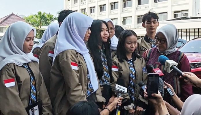 Siswa SMAN 1 Pontianak peserta LCC Empat Pilar MPR RI 2026, usai bertemu Wapres Gibran Rakabuming Raka