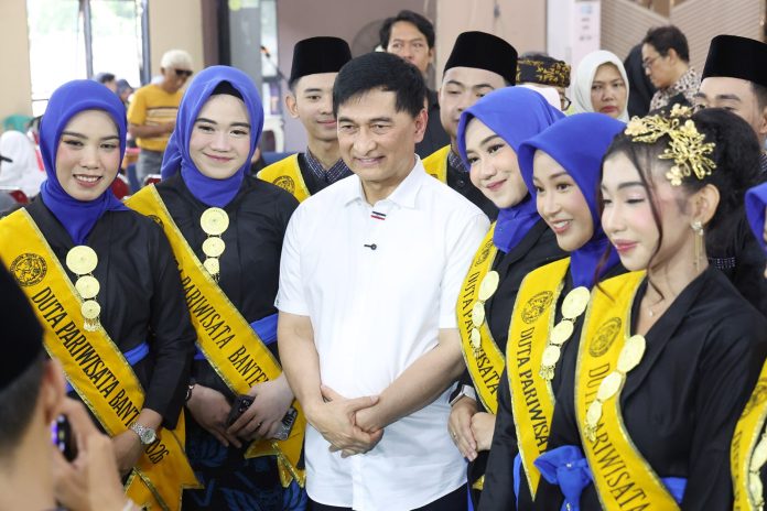 Wakil Gubernur Banten Achmad Dimyati Natakusumah bersama Finalis Duta Pariwisata Banten 2026