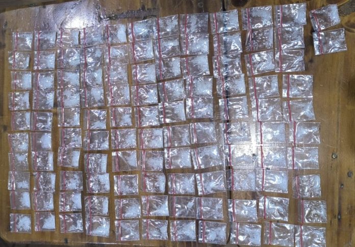 Barang bukti 112 paket sabu (Foto: Bantentv.com/ Imron)