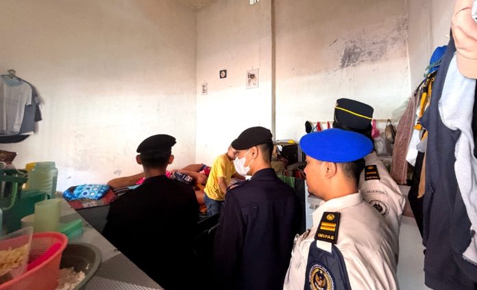 Sidak dan ikrar bersih dari handphone ilegal dan narkoba di Lapas Kelas III Rangkasbitung (Foto: Bantentv.com/ Nano)