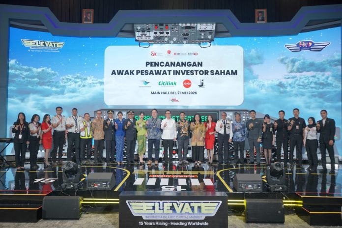 Pencanangan program Awak Pesawat Investor Saham di Main Hall BEI (Foto: Bantentv.com/ Rangga)