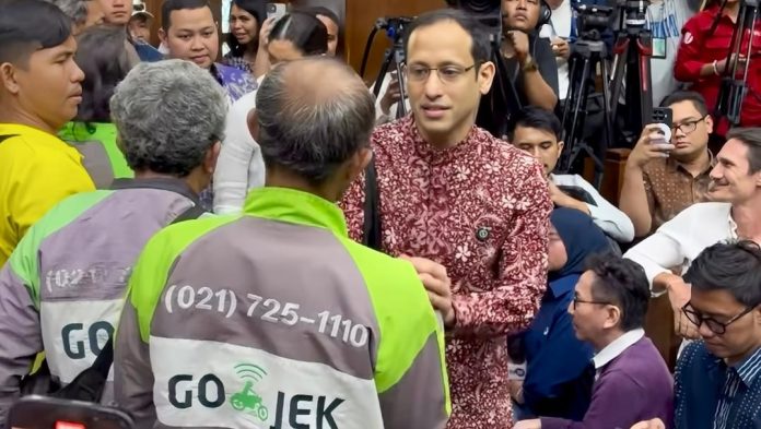 Nadiem Makarim dituntut 18 tahun penjara dalam kasus dugaan korupsi chromebook (Foto: Disway ID)