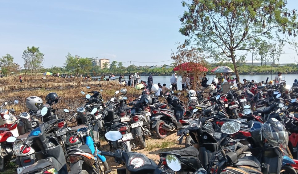 Ratusan Pemancing memadati Danau Puspemkab (Foto: Bantentv.com/ Imron)