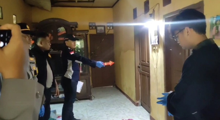 TKP Pembunuhan (Foto: Bantentv.com/ Rangga)