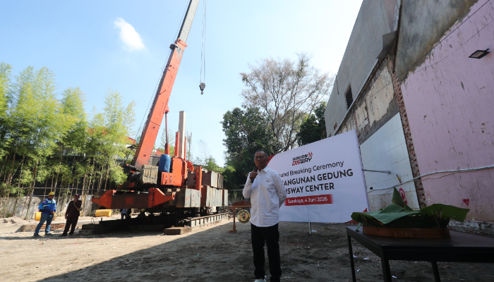 Dahlah Iskan buka acara groundbreaking gedung baru Harian Disway