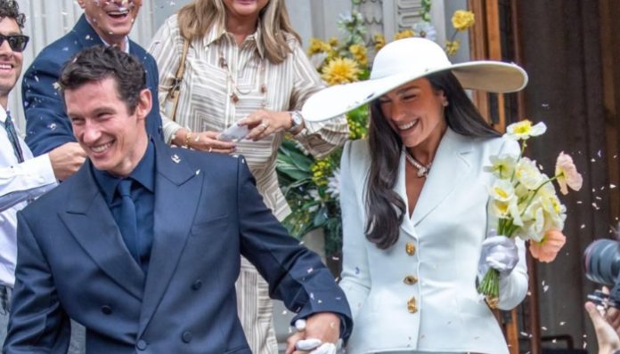 Dua Lipa dan Callum Turner Resmi Menikah