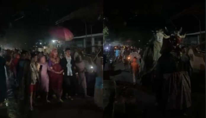 Ratusan warga Lingkungan Bunyuh, Kelurahan Cipete, Kecamatan Curug, Kota Serang, menggelar pawai obor Tahun Baru Islam 1 Muharam 1448 H