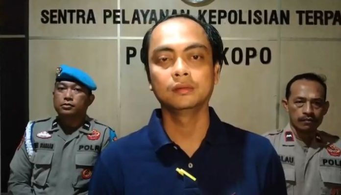 IPDA Juli Indra Prasetyo, Kanit Reskrim Polsek Kopo saat memberikan keterangan kepada wartawan
