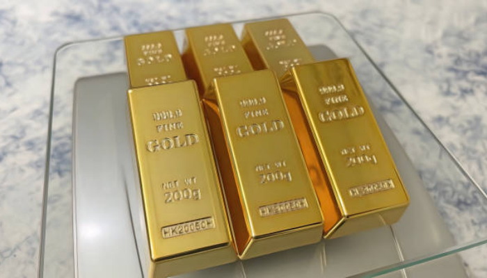 Harga Emas Pegadaian Kompak Turun, Antam Sentuh Rp2,82 Juta per Gram