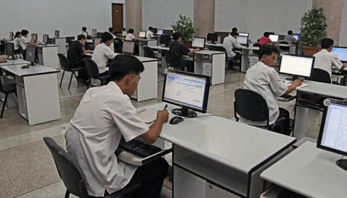 Ilustrasi peserta CPNS yang sedang mengerjakan soal (Foto/iStockphoto)