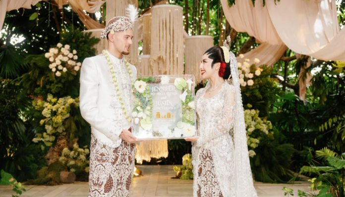 Justin Hubner Resmi Nikahi Jennifer Coppen