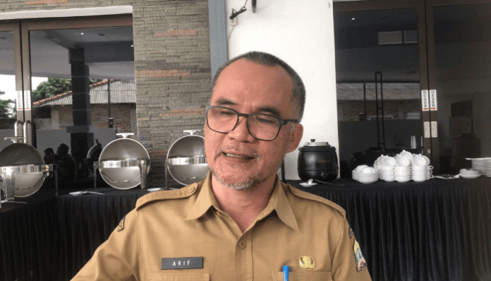 Kepala DPMPTSP Kota Serang Tegaskan Larangan Reklame Bando dan Kewajiban PBG Sesuai Regulasi