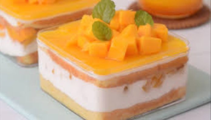 Mango dessert box dengan lapisan krim lembut