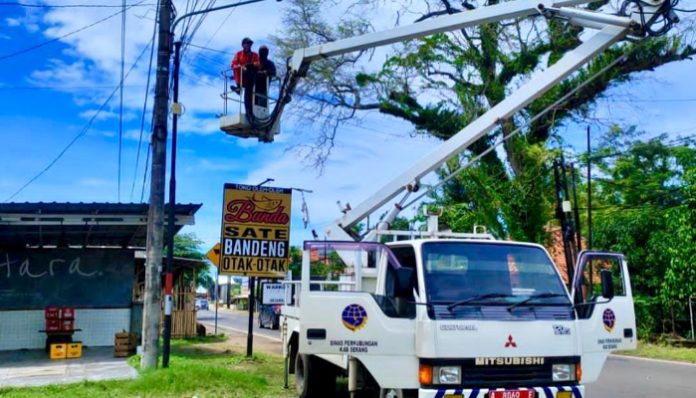 Pemasangan PJU di 20 kecamatan Kabupaten Serang