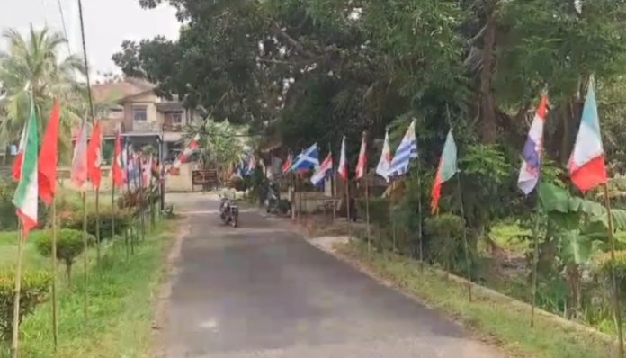 Puluhan Bendera Negara Peserta Piala Dunia 2026 Hiasi Kampung Kubanglesung