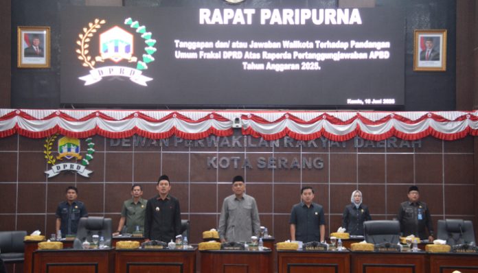 Rapat Paripurna Jawaban Terhadap Pandangan Umum Fraksi DPRD Atas Raperda Pertanggungjawaban APBD Tahun Anggaran 2025, di DPRD Kota Serang