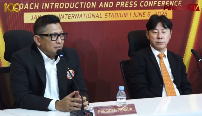 Shin Tae-yong resmi diperkenalkan sebagai pelatih baru Persija Jakarta di Jakarta International Stadium (JIS)