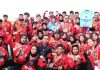 Wakil Bupati Lebak Amir Hamzah foto bersama atlet usai penutupan POPDA XII Provinsi Banten 2026 di Stadion Geger Cilegon