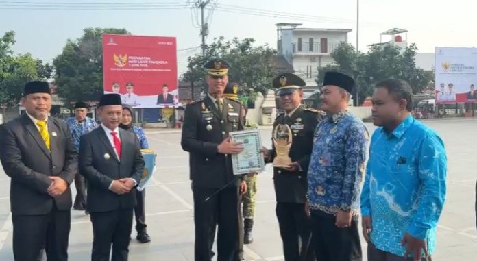 Upacara peringatan Hari Lahir Pancasila di Alun-alun Kramatwatu, Kabupaten Serang, Senin 1 Juni 2026