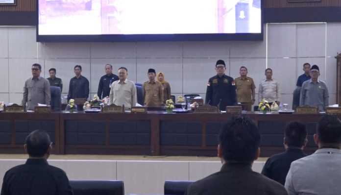 Rapat paripurna DPRD Provinsi Banten